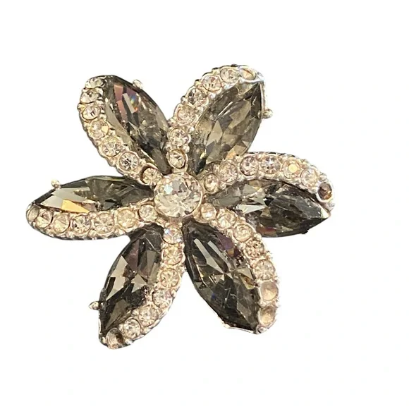 Vintage Silver and Black Flower Brooch - Picture 6 of 12